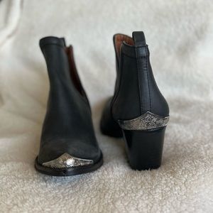 jeffrey campbell Cromwell suede booties in black